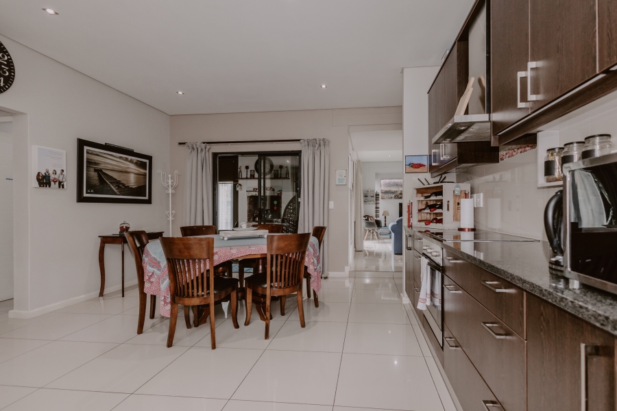 3 Bedroom Property for Sale in Turnberry Village Western Cape